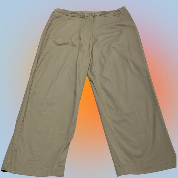 FALLS CREEK Women’s 10 Tan Lightweight Capri Pant - Picture 2 of 4